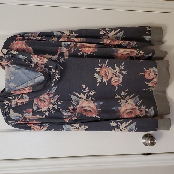 Floral Print Hoodie - Picture 2 of 3
